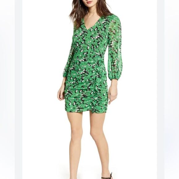 NEW ASTR The Label Green Floral Ruched Dress Women’s XS - Picture 1 of 5